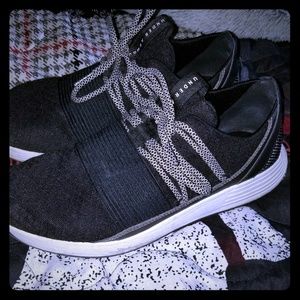 Womens Under Armour shoes